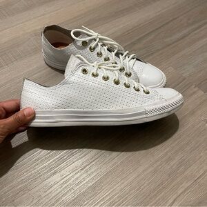 Converse all star white leather size men 9& women 11